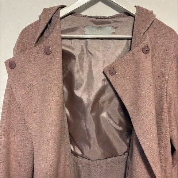 Sheep Wool Coat With Snap Buttons and Hood, EUR Size M, Purple - Picture 3 of 5